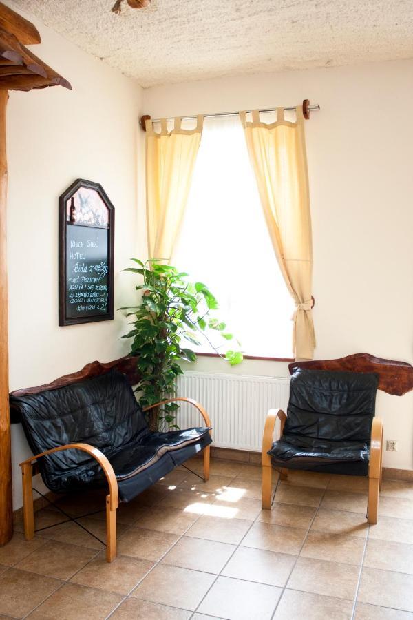 Hotel Bida Z Nedza 오자로프 마조비에츠키 외부 사진